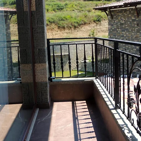 בית הארחה Pupa Winery Serene