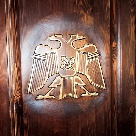 Pupa Winery Serene בית הארחה 3*