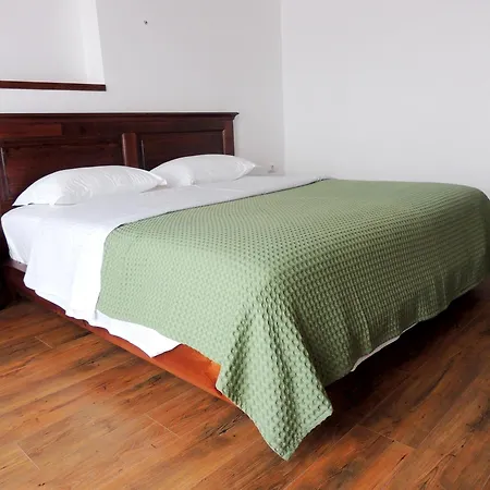 בית הארחה Pupa Winery Serene 3*