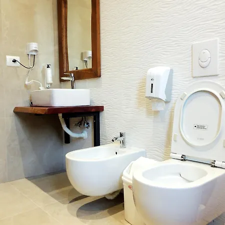 בית הארחה Pupa Winery Serene בראט