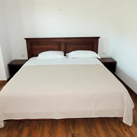 Pupa Winery Serene Gæstehus Berat